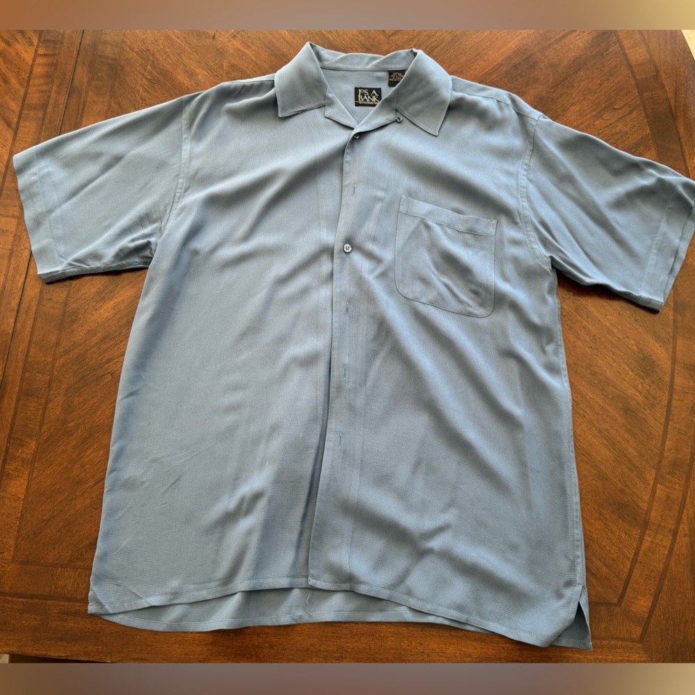 Jos A Bank Short Sleeve Button Down Shirt Grey